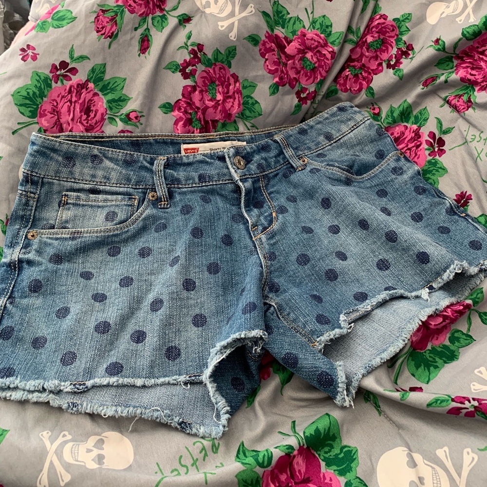 Levi’s polka dot shorts